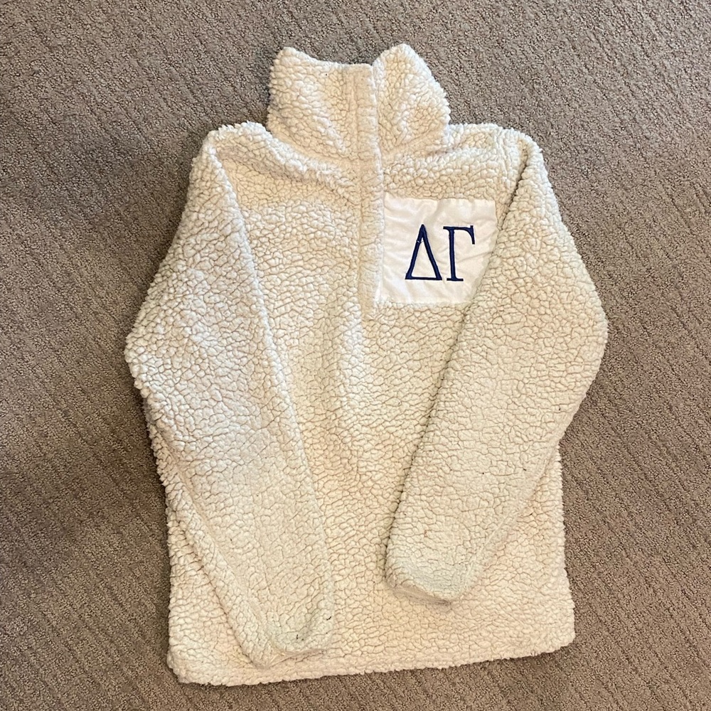 Delta Gamma long sleeve/sweatshirt